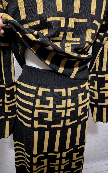 Komplet dzianinowy Hit Set spódnica midi sweter