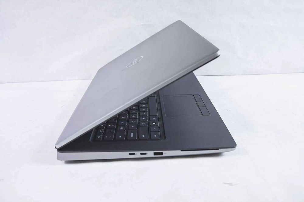 DELL PRECISION 7750 |  I5-10400H | 512GB | 32GB/NVIDIA Quadro RTX 3000