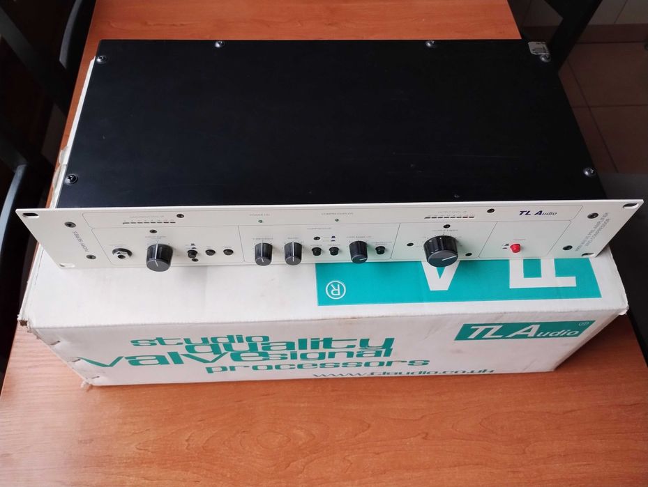 TL Audio 5050 wzmacniacz lampowy mono z kompresorem + 2 mikrofony