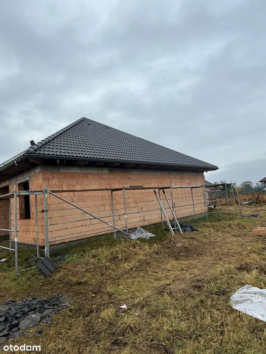 Działka z rozpoczętą budową ul. Niwicka