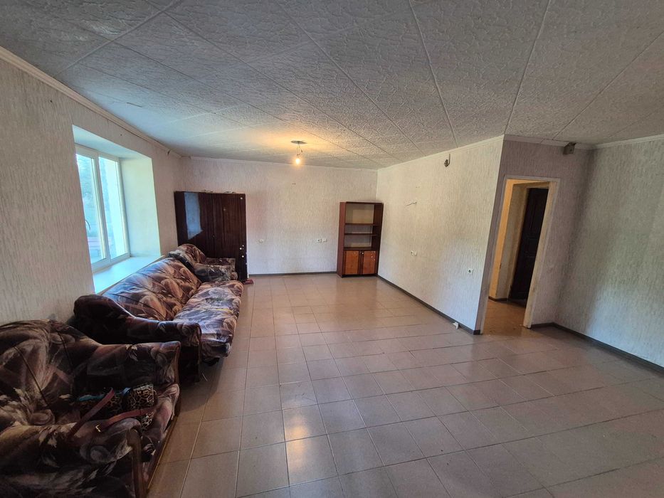 Автономное отопление! 4комн. квартира. Центр Лозовой.Можно под офис.