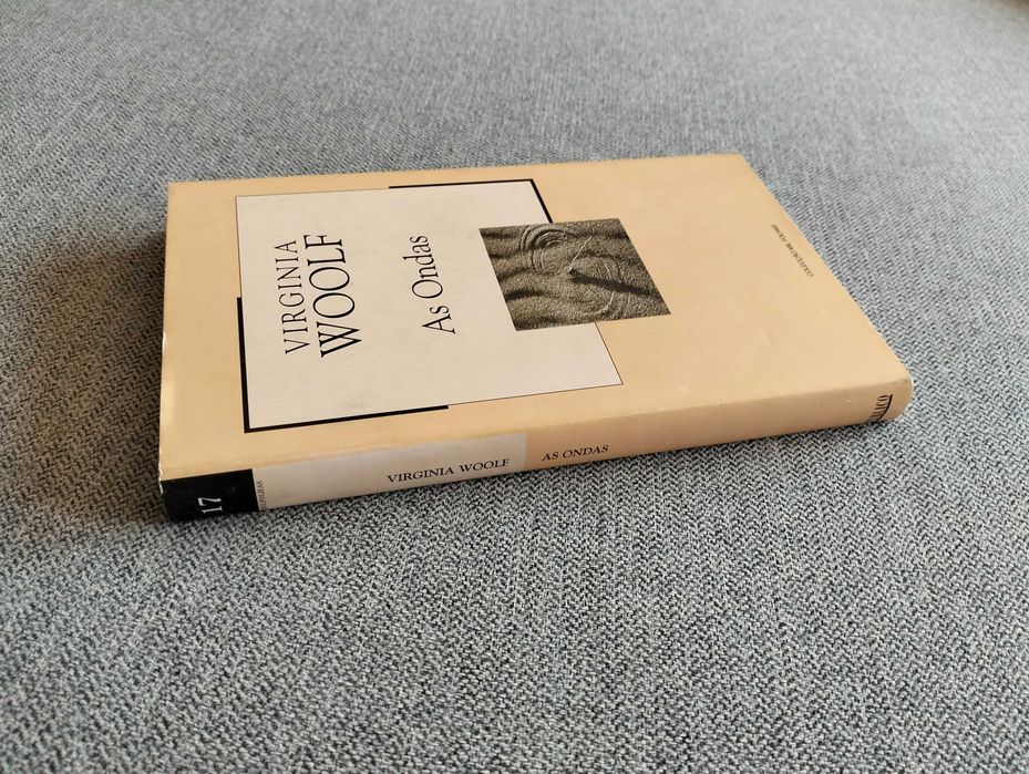 Livro "As ondas" de Virginia Woolf