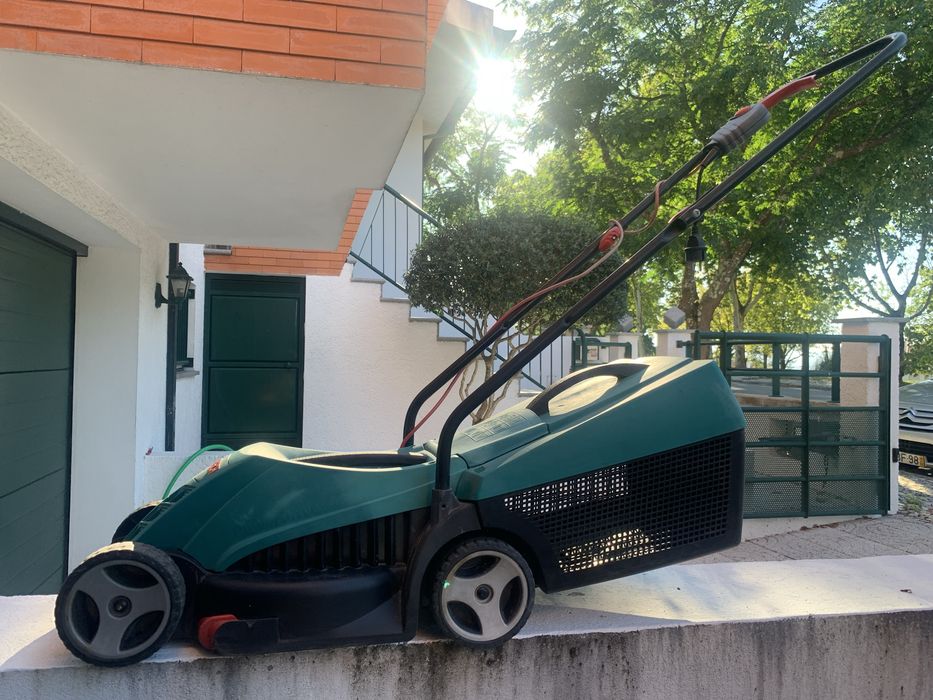 Corta relva Bosch