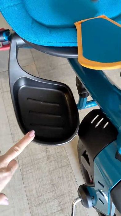 Велосипед дитячий трехколесний самокат коляска санки люлька сидіння бу