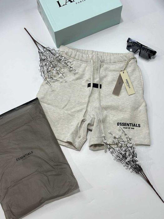 Шорты essentials