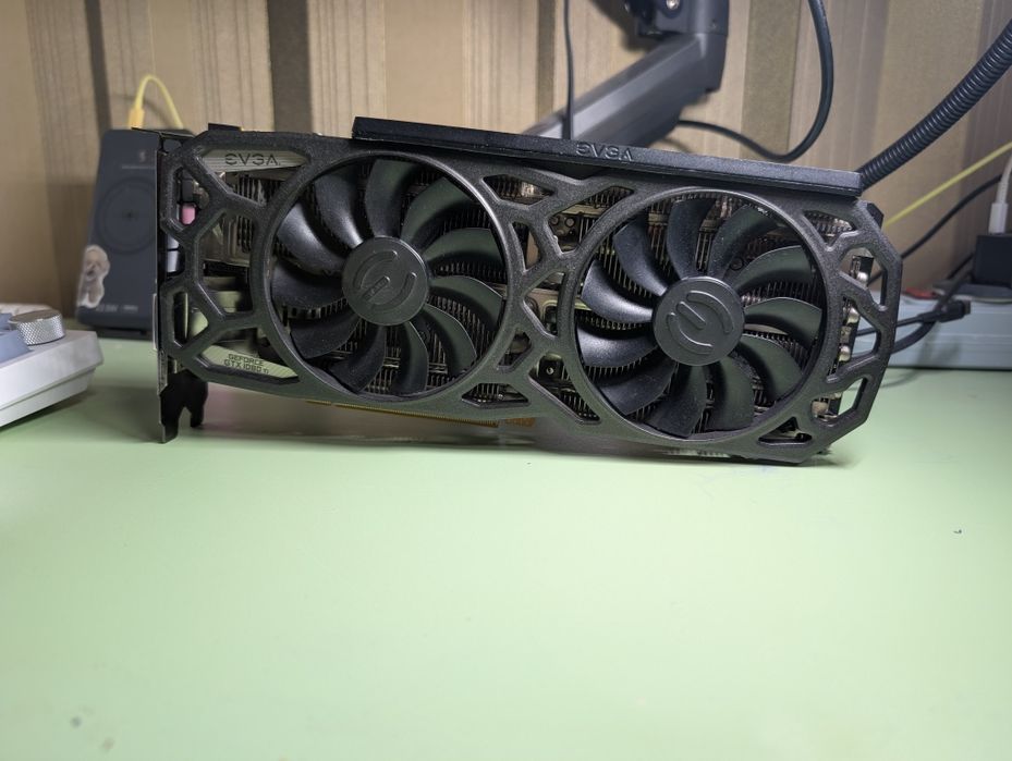 Відеокарта gtx 1080 TI 11gb EVGA