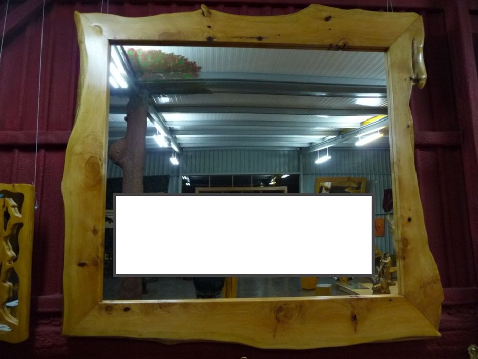 Espelho Grande com Moldura em Cedro Maciço
