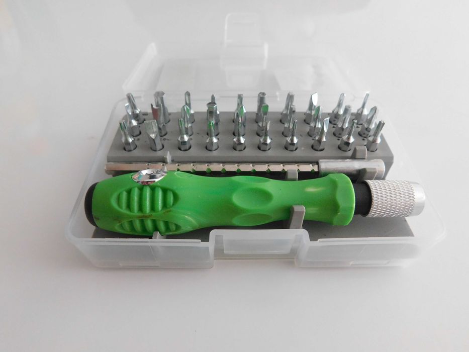 Conjunto de 32 mini chaves