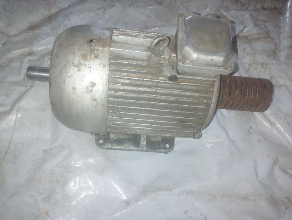 Електро двигун два вали і двох швидкісний 8,5/9,5кіловат