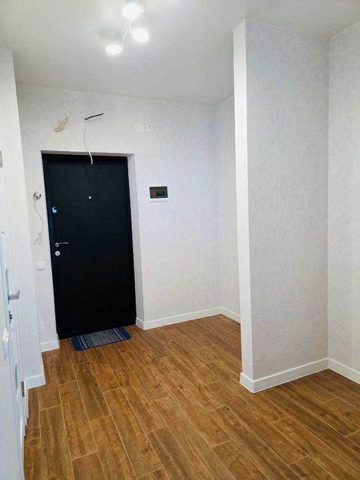 ЖК Гранд Бурже! Квартира з новим ремонтом!