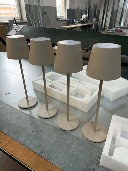Nowoczesne lampy stołowe LED – zestaw 4 sztuki – stylowe i eleganckie