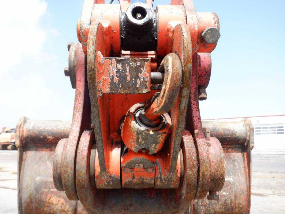 Гусеничний екскаватор HITACHI ZX20UR-5A