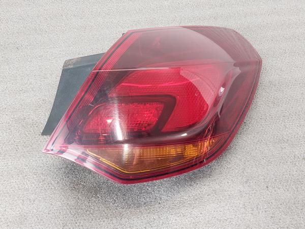 Farolim direito OPEL Astra J