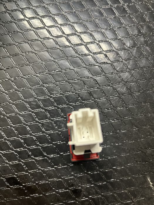 Botao 4 piscas VW golf