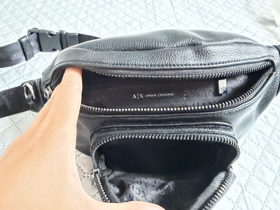 Поясна сумка Armani Exchange