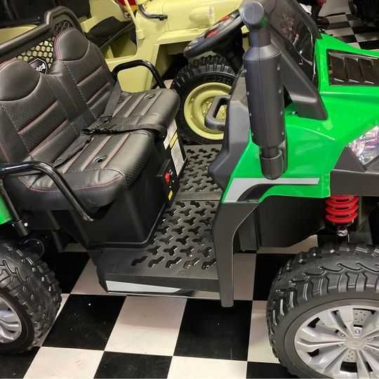 Pojazd Farmer Truck do 60 kg 2 osobowy 4x4