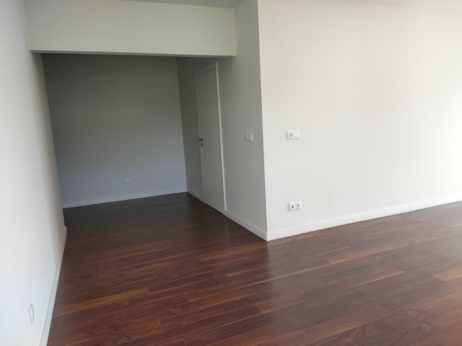 T2  Excelente Braga com Garagem Privativa
