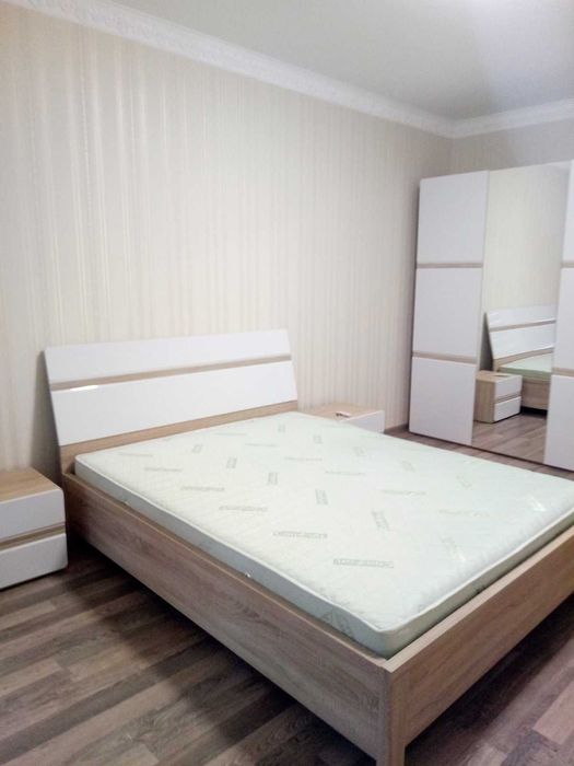 Продам велику  квартиру Вишневе