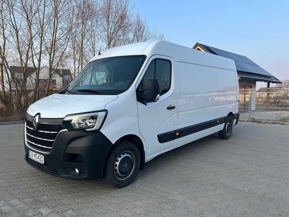 Wynajem busa furgon/blaszak z hakiem L3h2