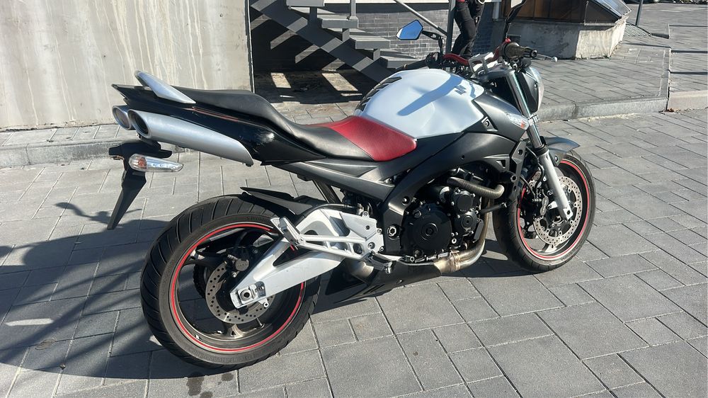 Продам Suzuki gsr 600