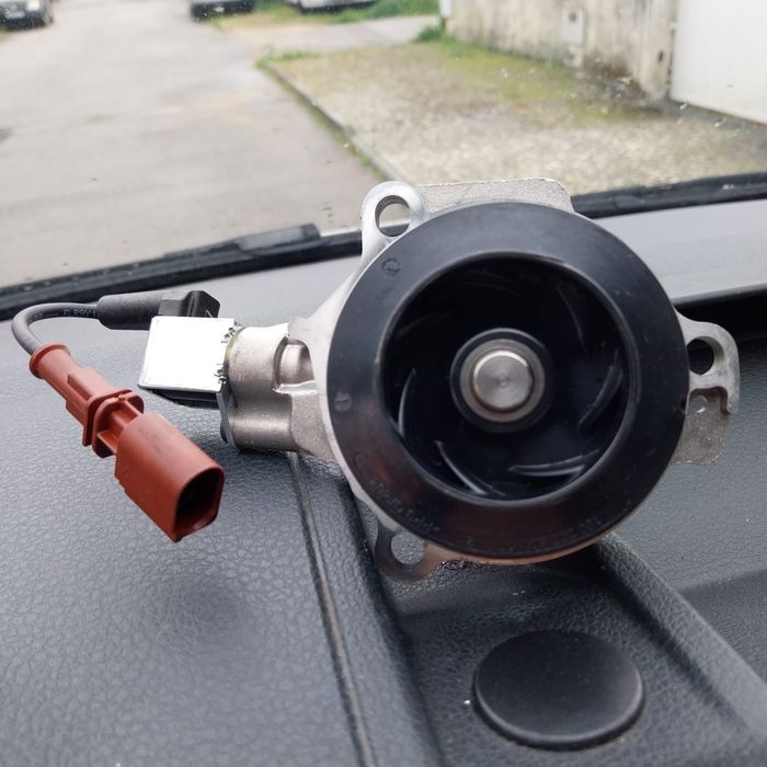 Bomba de Água, Eletrico Para accionamento da correia dentada