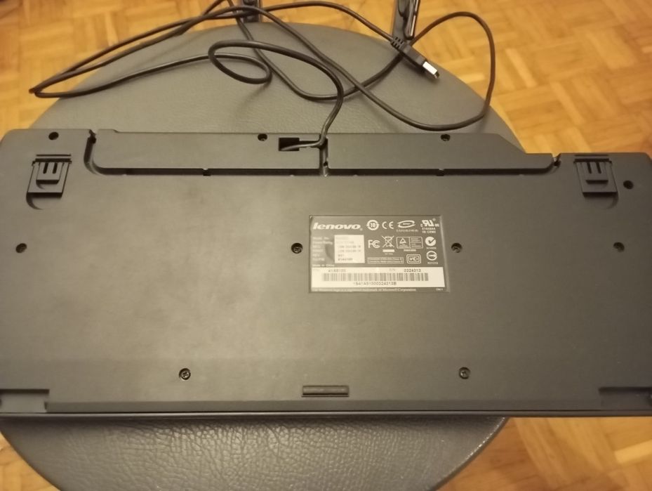 Klawiatura Lenovo model KU 0225 sprawna