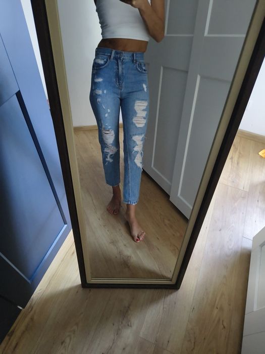 Jeansy damskie Pull&Bear z dziurami xs