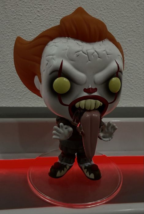 Funko Pop Pennywise оригінал IT (без коробки)
