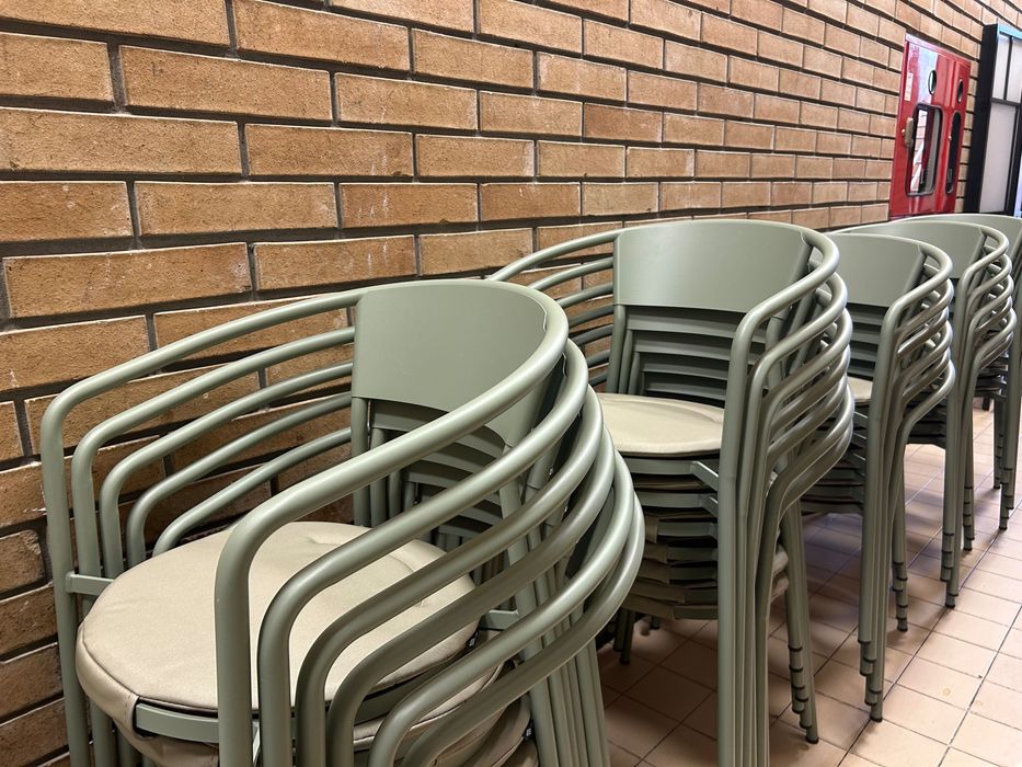 Conjunto de mesas e cadeiras verde - Adico