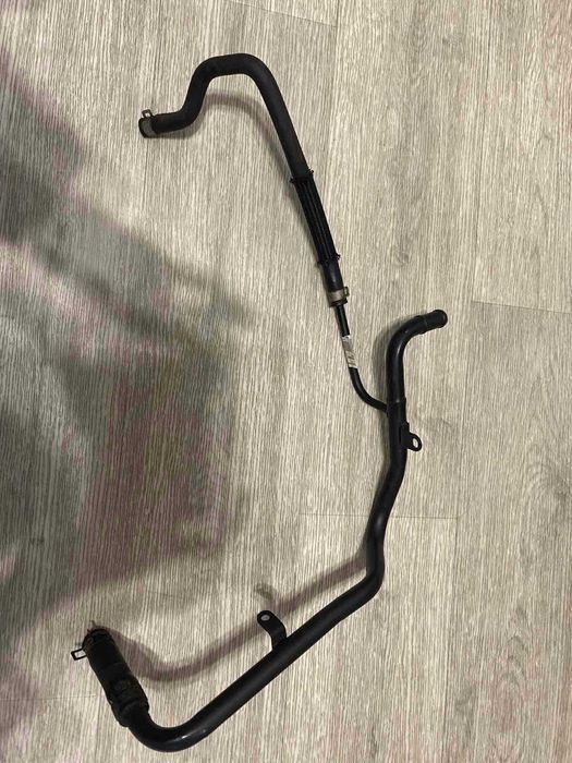 Продаю трубку охолоджуючої рідини 2.5 Subaru Outback b14