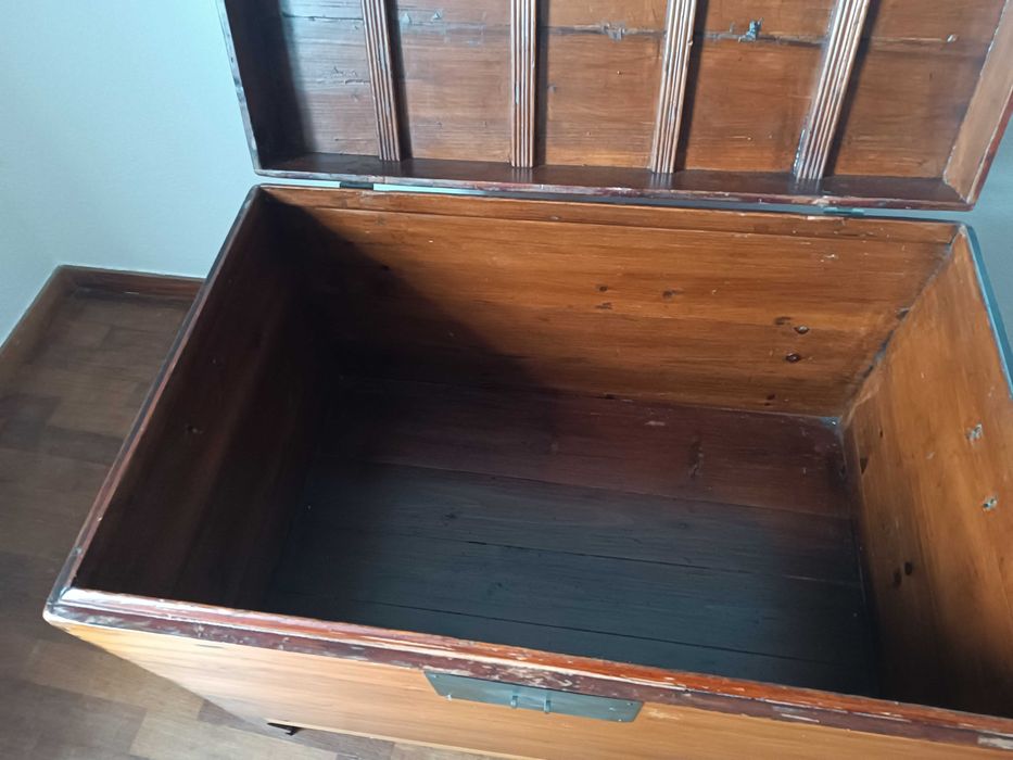 Elegante baú estilo oriental