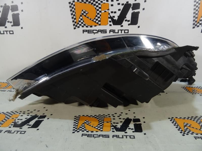 Ótica / farol esquerda OPEL Astra J