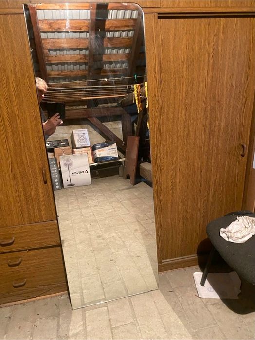 Дзеркало на стіну на підлогу