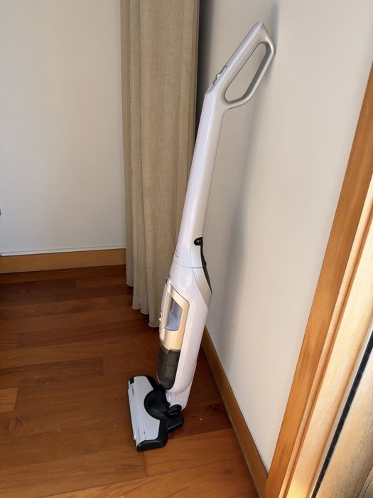 Aspirador de cano marca Bosch