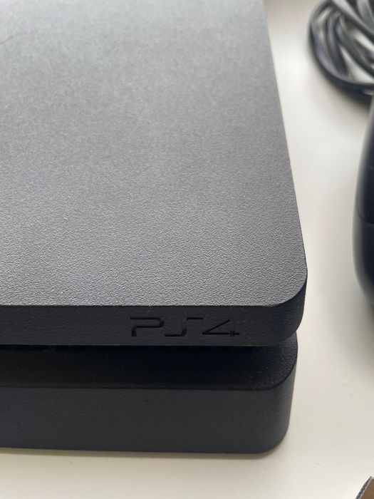 PlayStation 4 slim