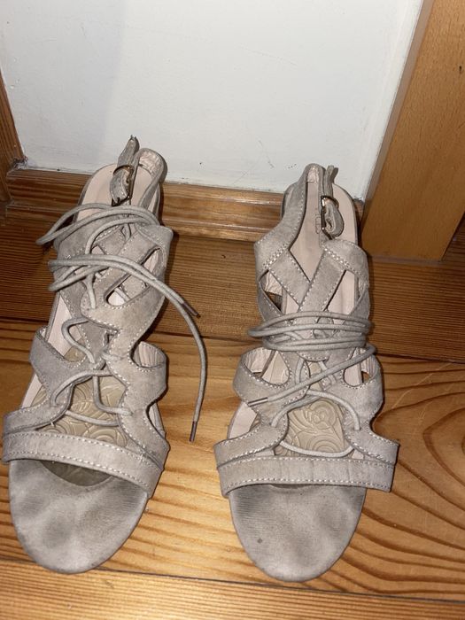 Buty różne rodzaje rozmiar 39