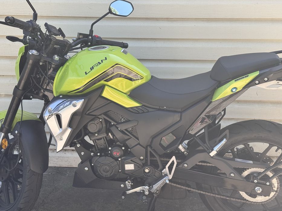 Продам Мотоцикл Lifan SR220