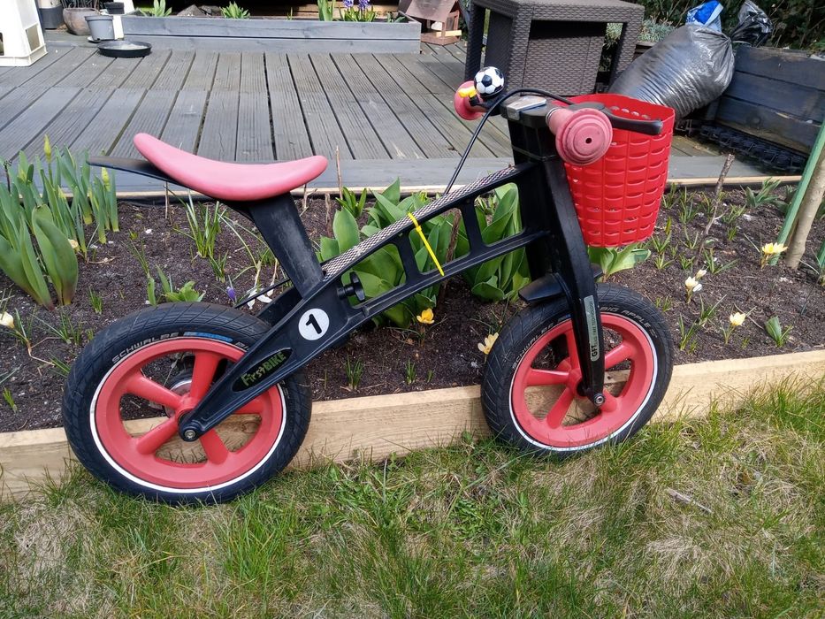 FIRST BIKE rower biegowy