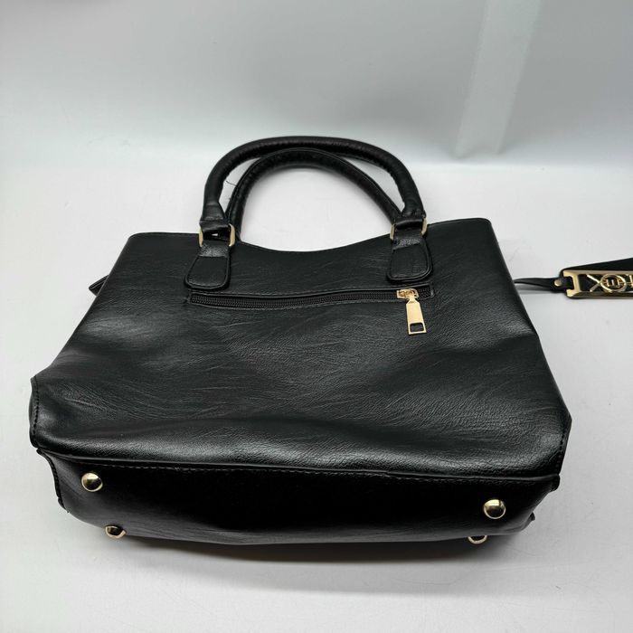 Czarna skórzana torebka BESTOU na ramię