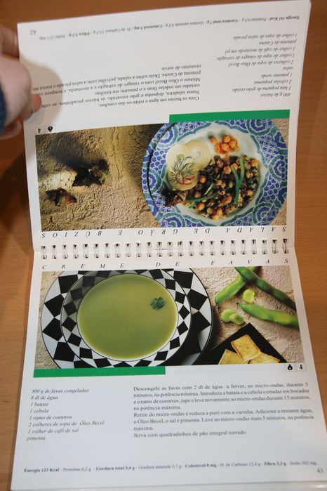 Livro "Receitas Becel para uma Vida Saudável"