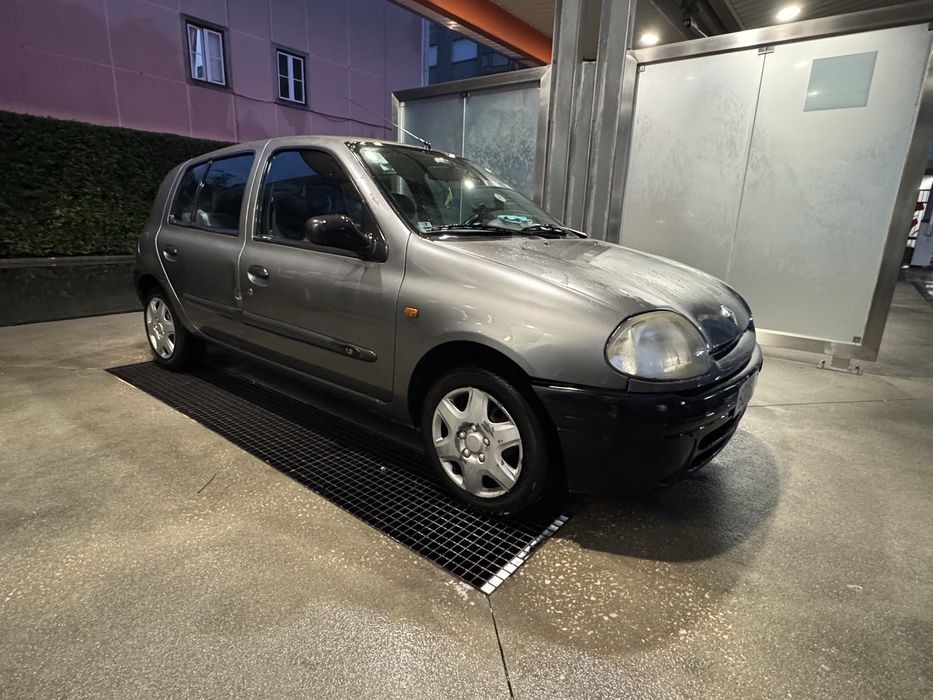 Renault clio, ano 1999