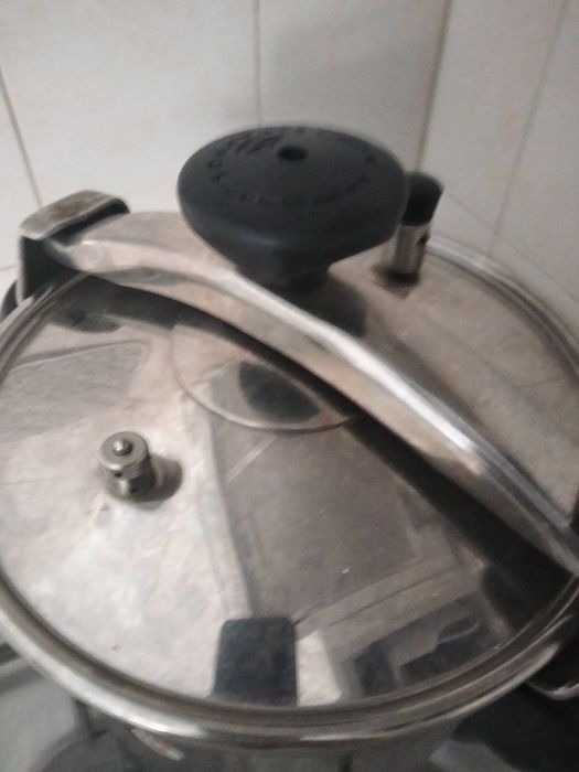 Panela de pressão Inox 8 litros