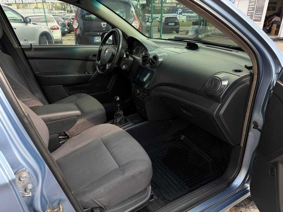 Продам Chevrolet Aveo 2006 С газом и кондером