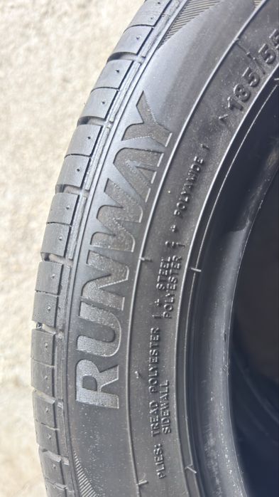 Pneus 185/55r15 Runway Enduro HP com 70% piso