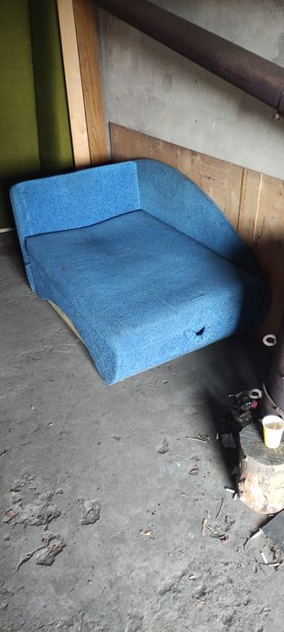 Кровать железная,диван, матрас, перина