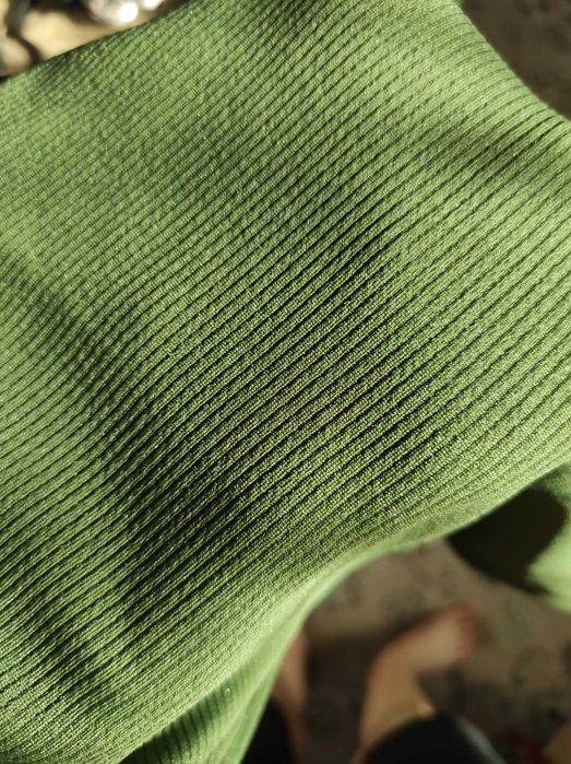 Легенькі штани в рубчик кольору хакі