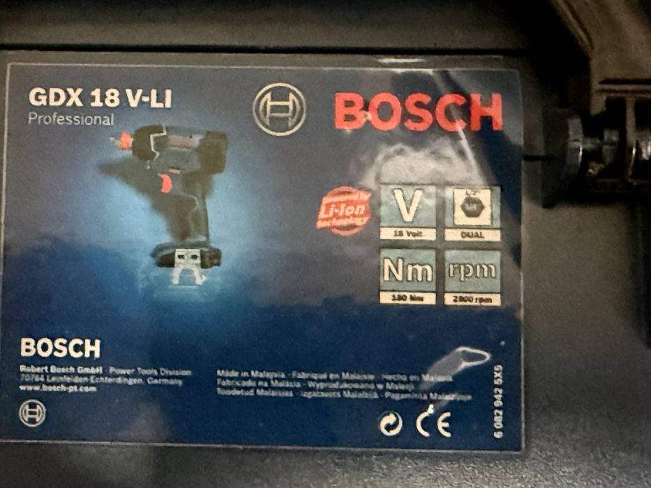 aparafusadora de impacto bosch GDX 18 V-LI