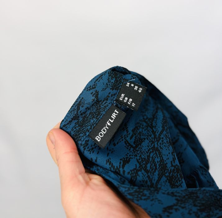 Niebiesko-czarna tunika z guziczkami XS 34