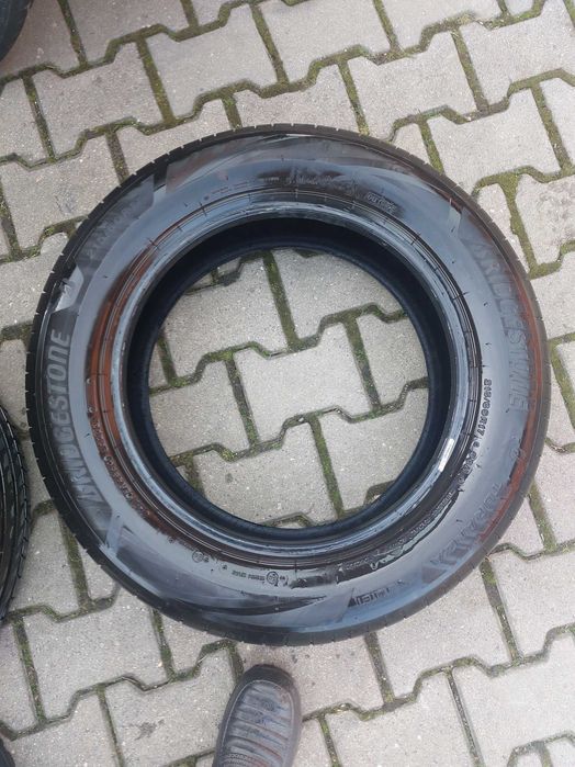 Sprzedam opony letnie Bridgestone 215/60 R17