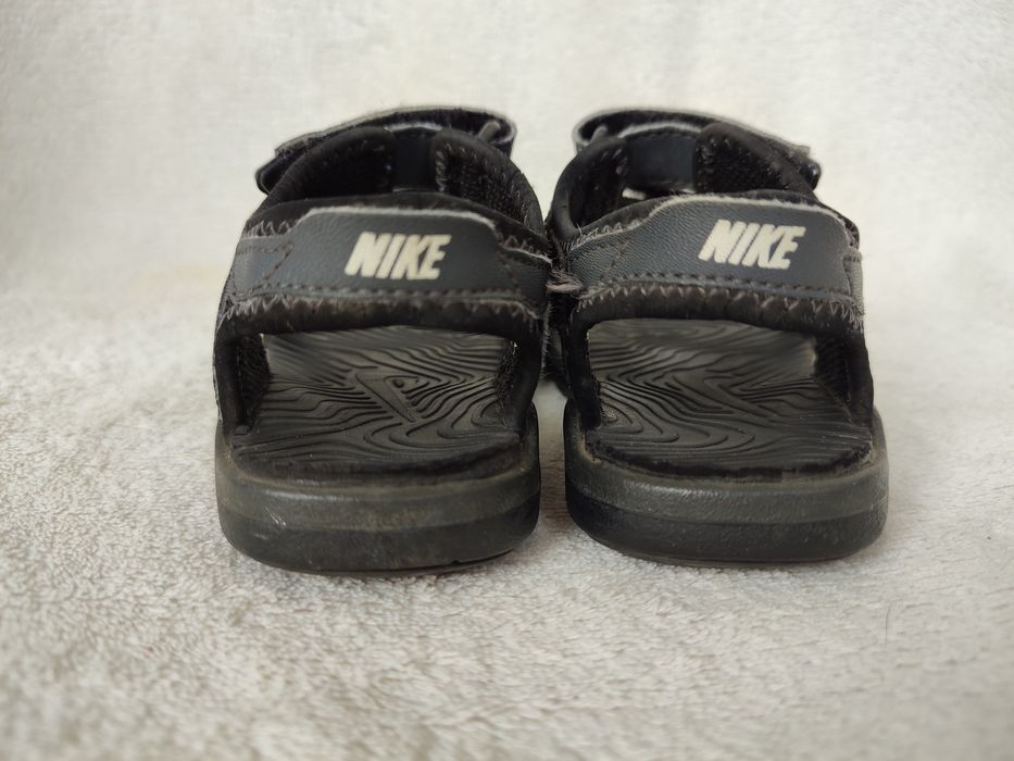 Sandały sandałki Nike 25